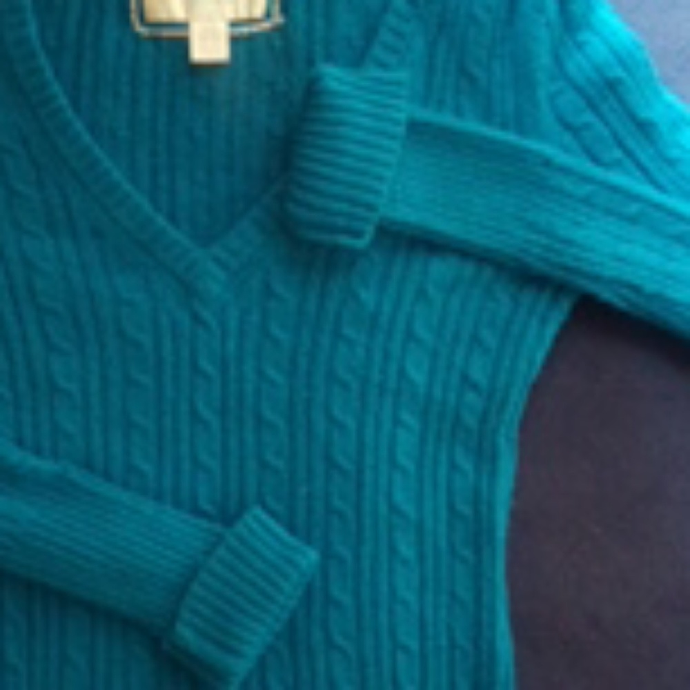 A.E.O knitted shirt